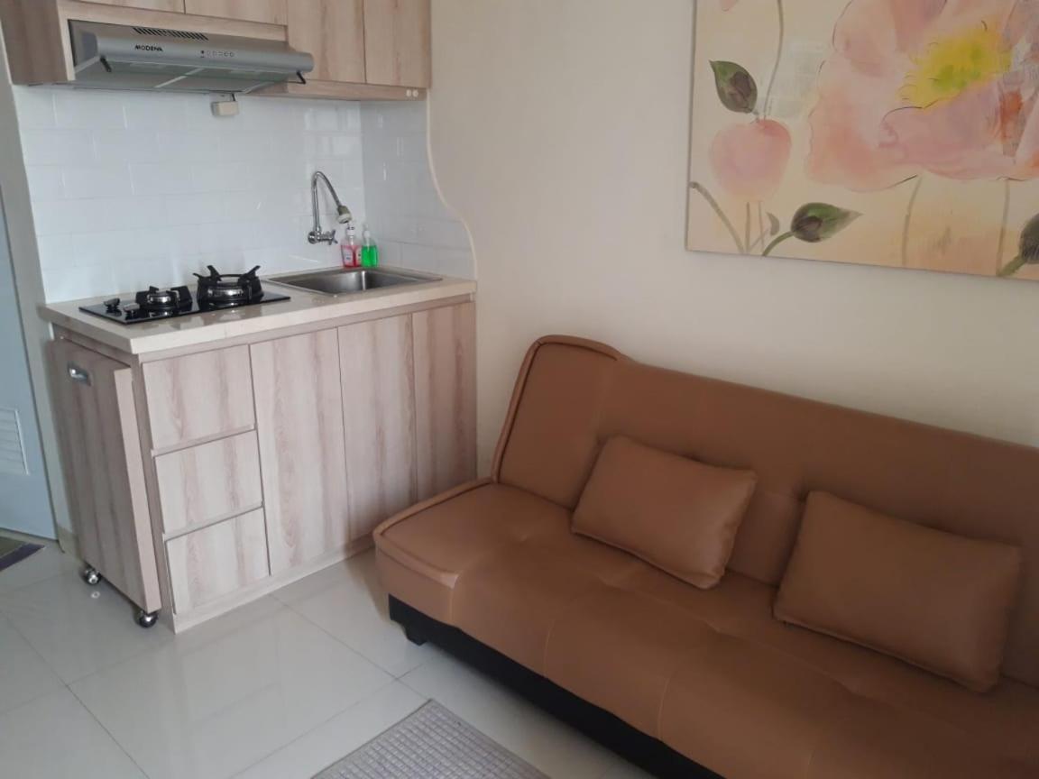Comfy Apartment 2Br Nerine Джакарта Экстерьер фото